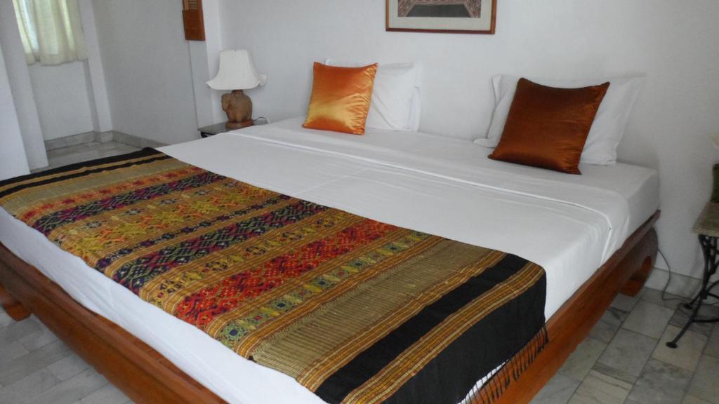 The Red Hibicus Guest House Чиангмай Стая снимка