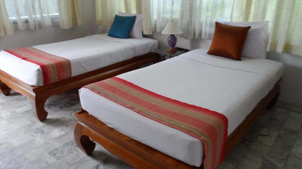 The Red Hibicus Guest House Чиангмай Стая снимка